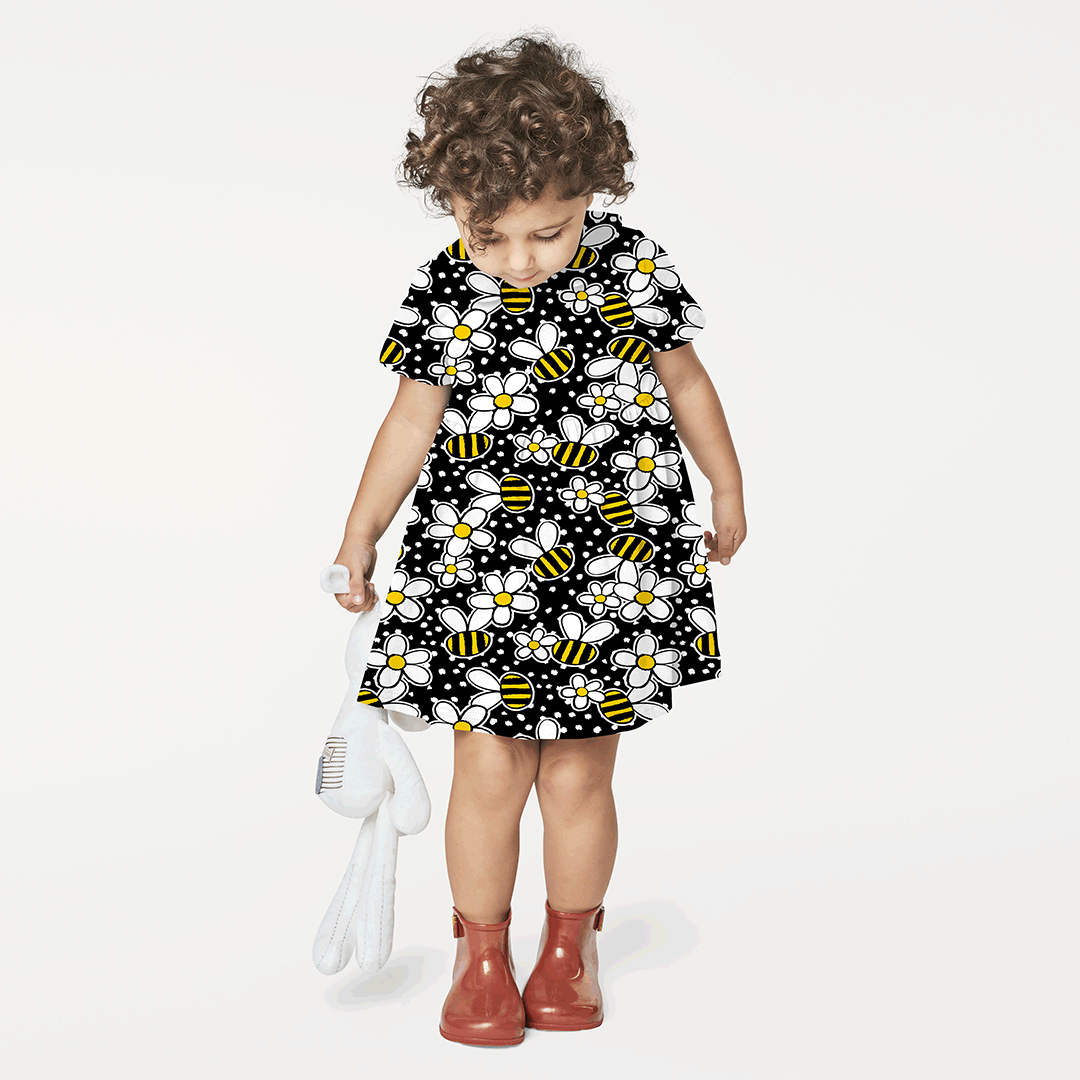 Daisy Bumble Bees Fabric